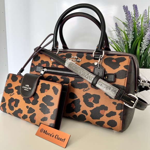 Coach Handbags - Coach Purse And Wallet With Leopard Print
